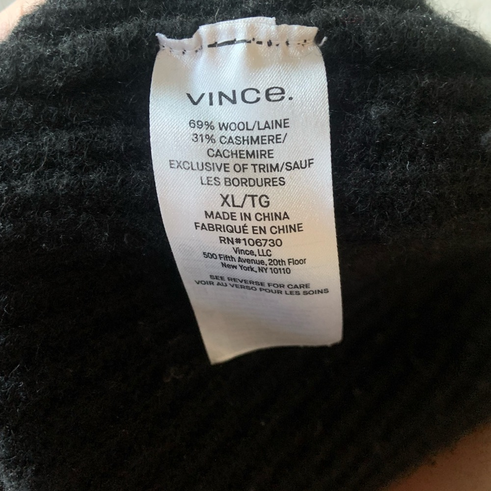 Wool/cashmere hooded sweater